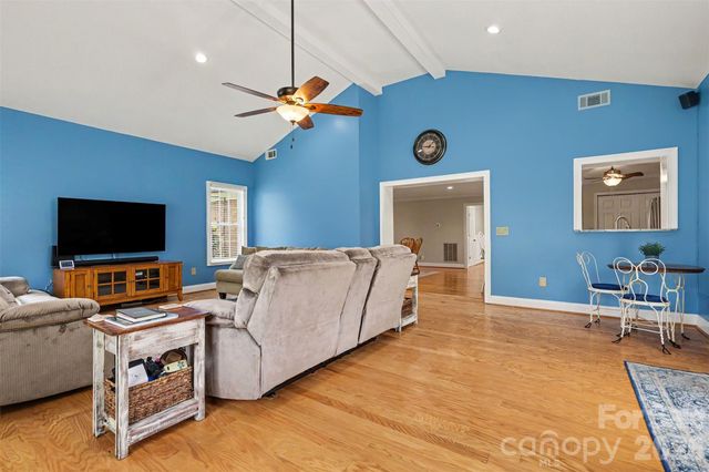 114 Carderock Court, Charlotte, NC 28214