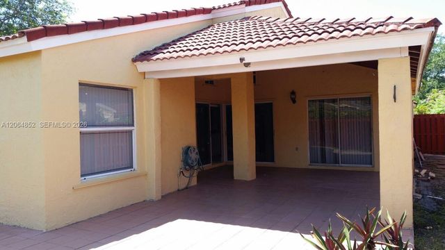 10957 SW 73rd Ter, Miami, FL 33173