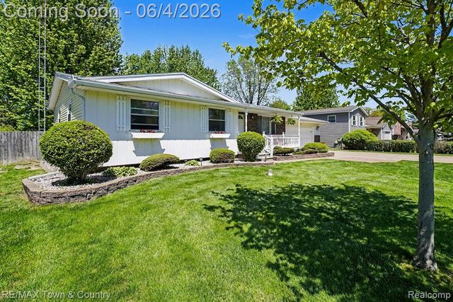 4374 Bridgeman Trail, Swartz Creek, MI 48473