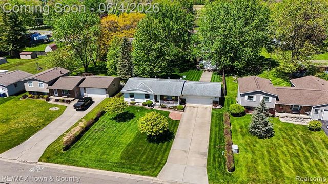 4374 Bridgeman Trail, Swartz Creek, MI 48473