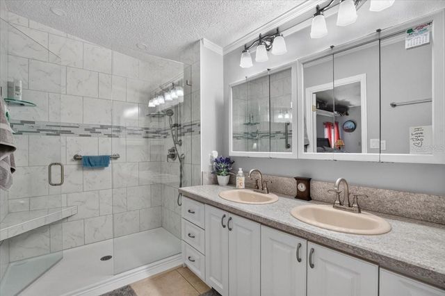 8469 IMPERIAL LAKES CIRCLE, Palmetto, FL 34221