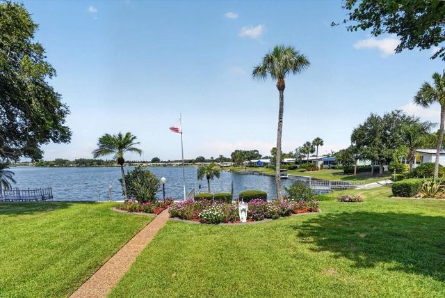 8469 IMPERIAL LAKES CIRCLE, Palmetto, FL 34221