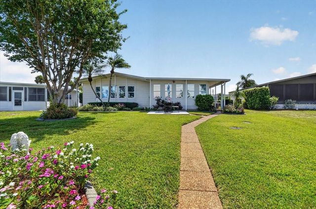 8469 IMPERIAL LAKES CIRCLE, Palmetto, FL 34221
