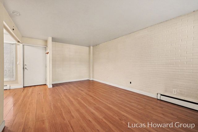 815 S Despelder Street 9, Grand Haven, MI 49417