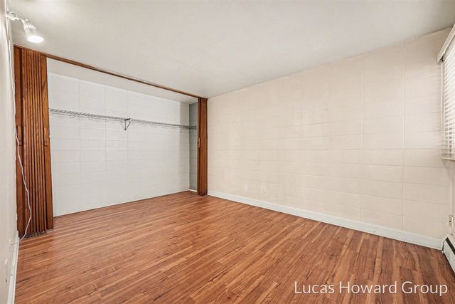 815 S Despelder Street 9, Grand Haven, MI 49417
