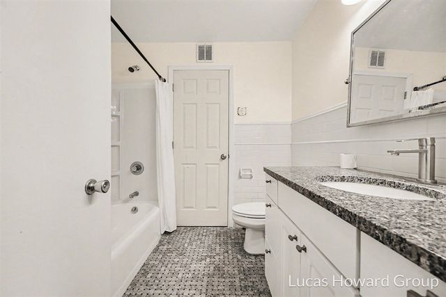 815 S Despelder Street 9, Grand Haven, MI 49417