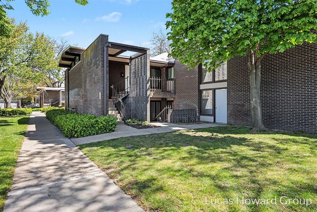 815 S Despelder Street 9, Grand Haven, MI 49417