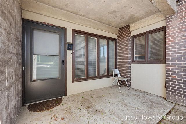 815 S Despelder Street 9, Grand Haven, MI 49417