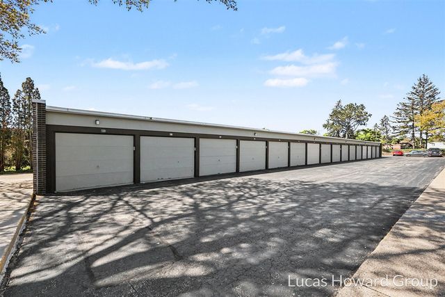 815 S Despelder Street 9, Grand Haven, MI 49417