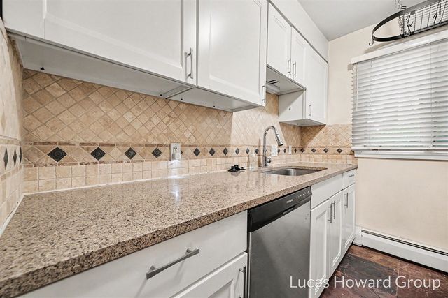 815 S Despelder Street 9, Grand Haven, MI 49417
