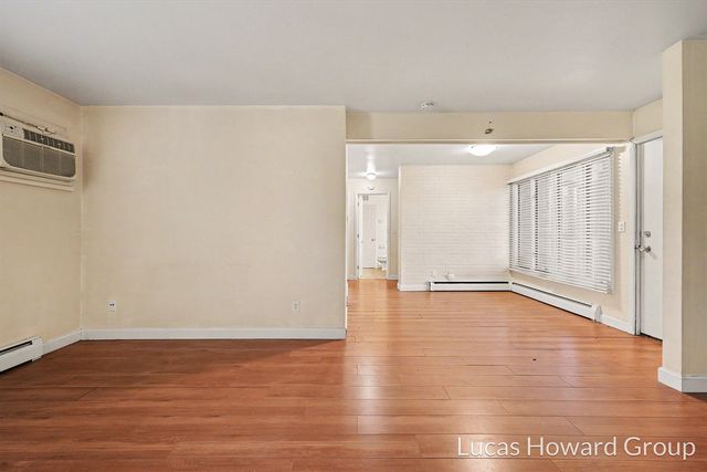 815 S Despelder Street 9, Grand Haven, MI 49417