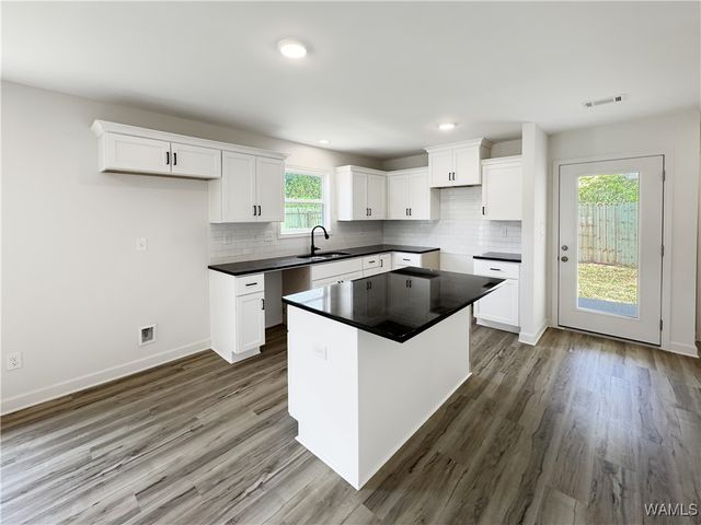 7440 Huntland, Cottondale, AL 35453