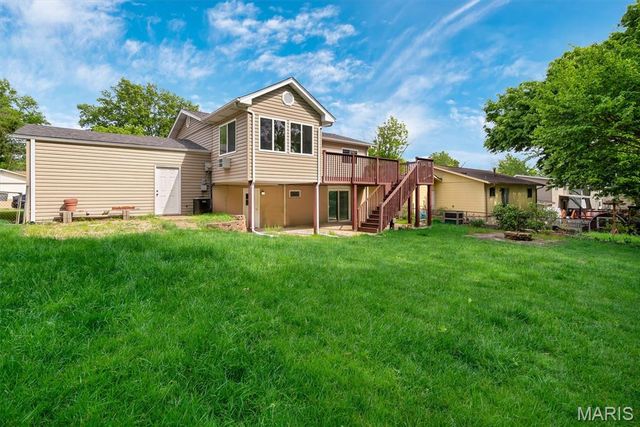 903 Parma Drive, Ballwin, MO 63021