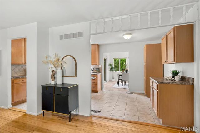 903 Parma Drive, Ballwin, MO 63021