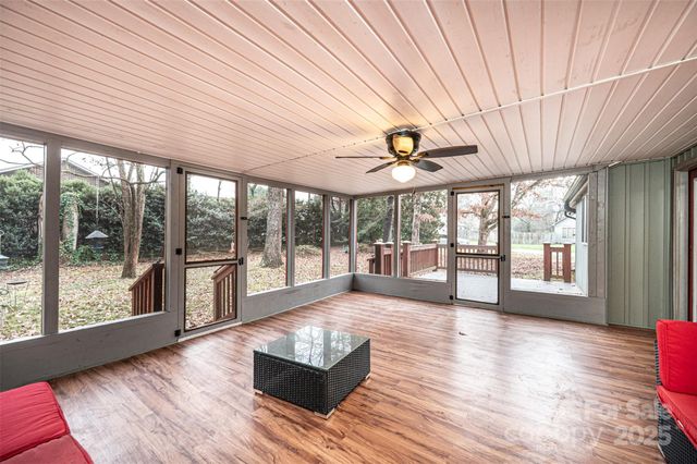 3250 15th Street NE, Hickory, NC 28601