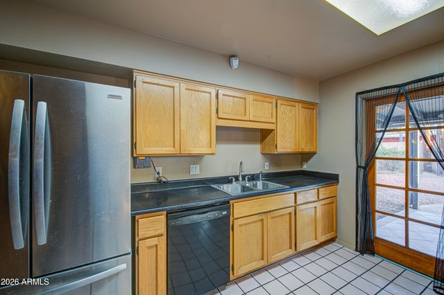 3501 W ROYAL PALM Road, Phoenix, AZ 85051