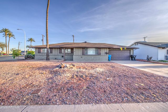 3501 W ROYAL PALM Road, Phoenix, AZ 85051