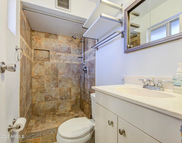 3501 W ROYAL PALM Road, Phoenix, AZ 85051