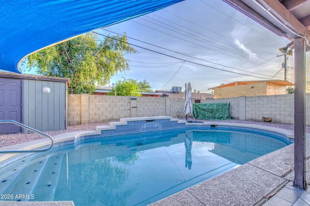 3501 W ROYAL PALM Road, Phoenix, AZ 85051