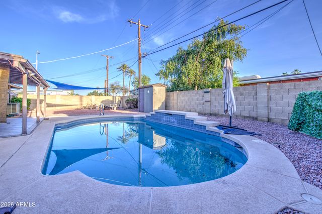 3501 W ROYAL PALM Road, Phoenix, AZ 85051