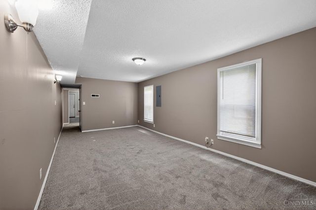 717 Mulberry Street, Lockland, OH 45215