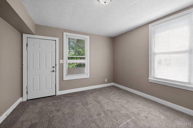 717 Mulberry Street, Lockland, OH 45215