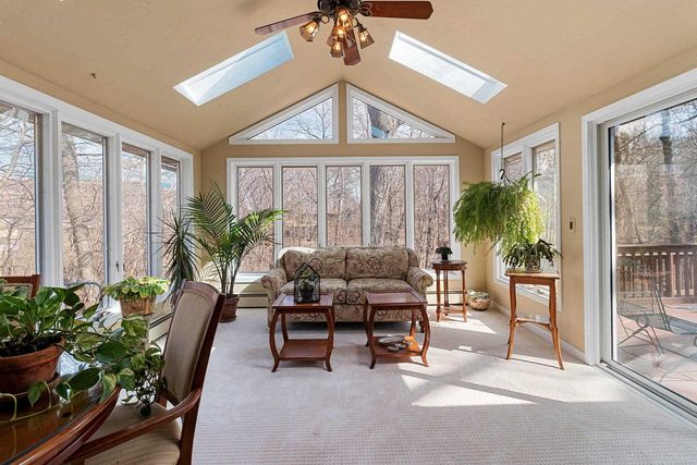 1543 RUSTIC RIDGE COURT, Green Bay, WI 54311