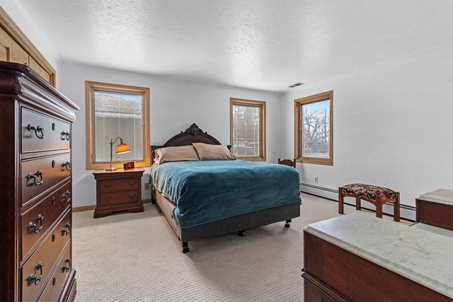 1543 RUSTIC RIDGE COURT, Green Bay, WI 54311