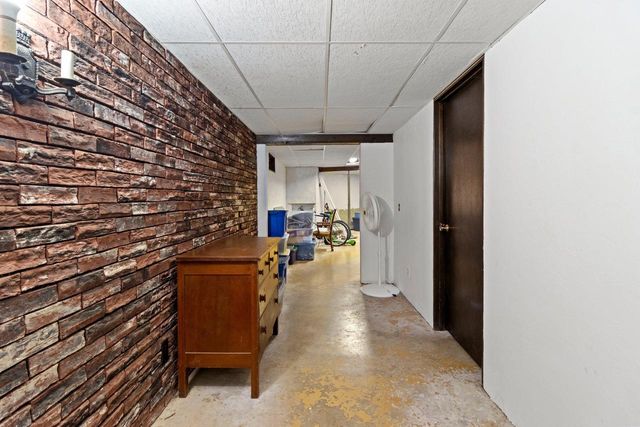 1543 RUSTIC RIDGE COURT, Green Bay, WI 54311