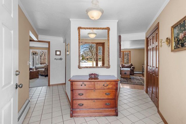 1543 RUSTIC RIDGE COURT, Green Bay, WI 54311