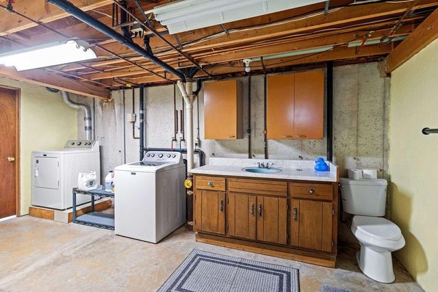 1543 RUSTIC RIDGE COURT, Green Bay, WI 54311