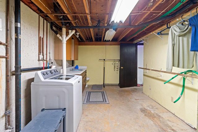 1543 RUSTIC RIDGE COURT, Green Bay, WI 54311