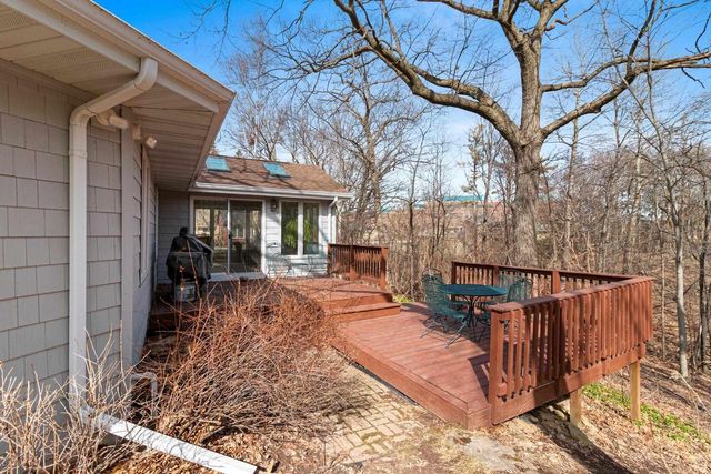 1543 RUSTIC RIDGE COURT, Green Bay, WI 54311