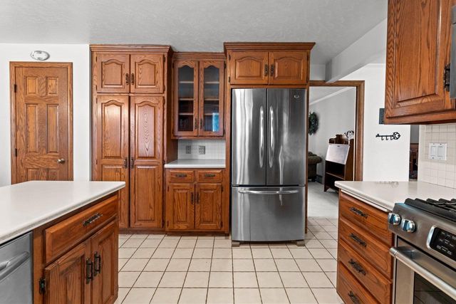 1543 RUSTIC RIDGE COURT, Green Bay, WI 54311