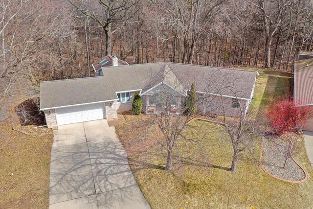 1543 RUSTIC RIDGE COURT, Green Bay, WI 54311