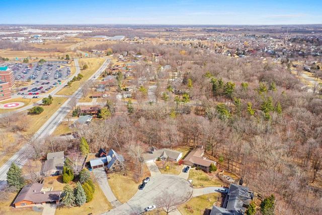 1543 RUSTIC RIDGE COURT, Green Bay, WI 54311