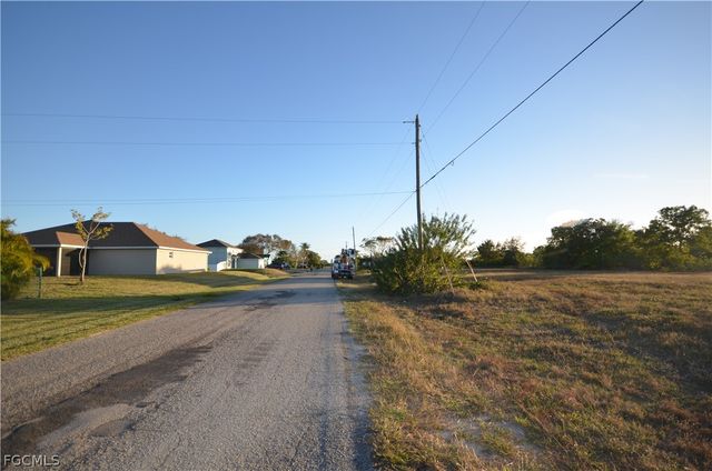 1304 NE 14th AVE, Cape Coral, FL 33909