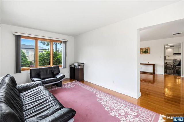 535 Summit, Englewood Cliffs, NJ 07632