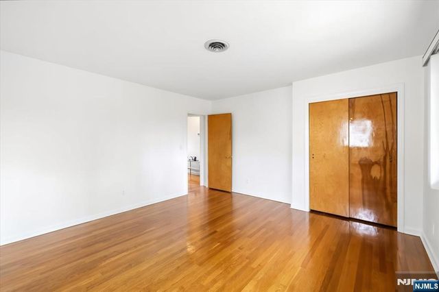 535 Summit, Englewood Cliffs, NJ 07632