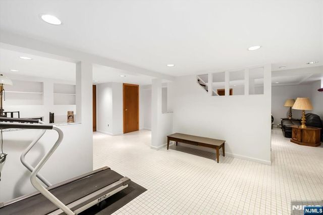 535 Summit, Englewood Cliffs, NJ 07632