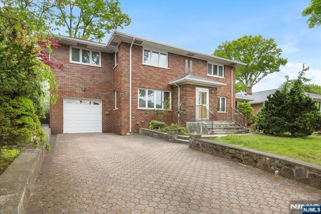 535 Summit, Englewood Cliffs, NJ 07632