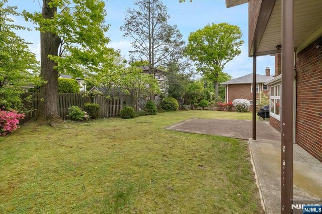 535 Summit, Englewood Cliffs, NJ 07632