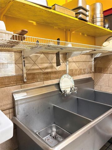 4201 W 16th ave, Hialeah, FL 33012