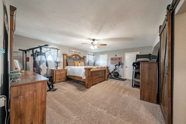 412 N Orange Street, Roby, TX 79543