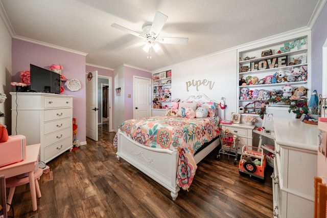 412 N Orange Street, Roby, TX 79543