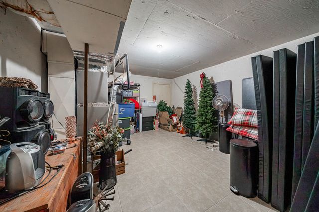 412 N Orange Street, Roby, TX 79543