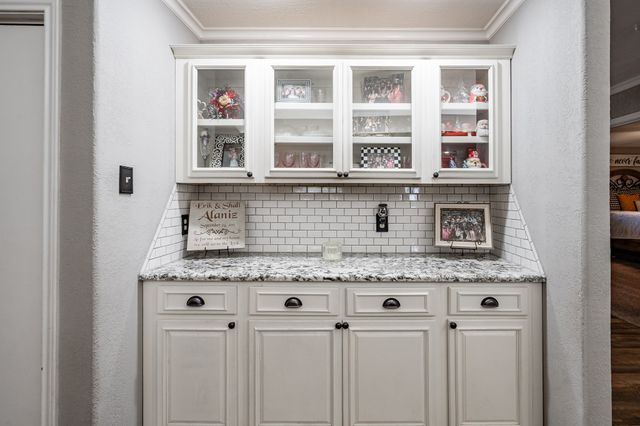 412 N Orange Street, Roby, TX 79543