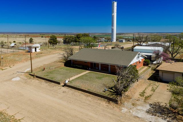 412 N Orange Street, Roby, TX 79543