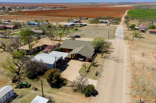 412 N Orange Street, Roby, TX 79543