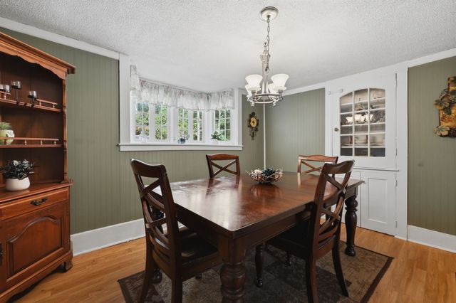 15 S Main Street, Newton, NH 03858